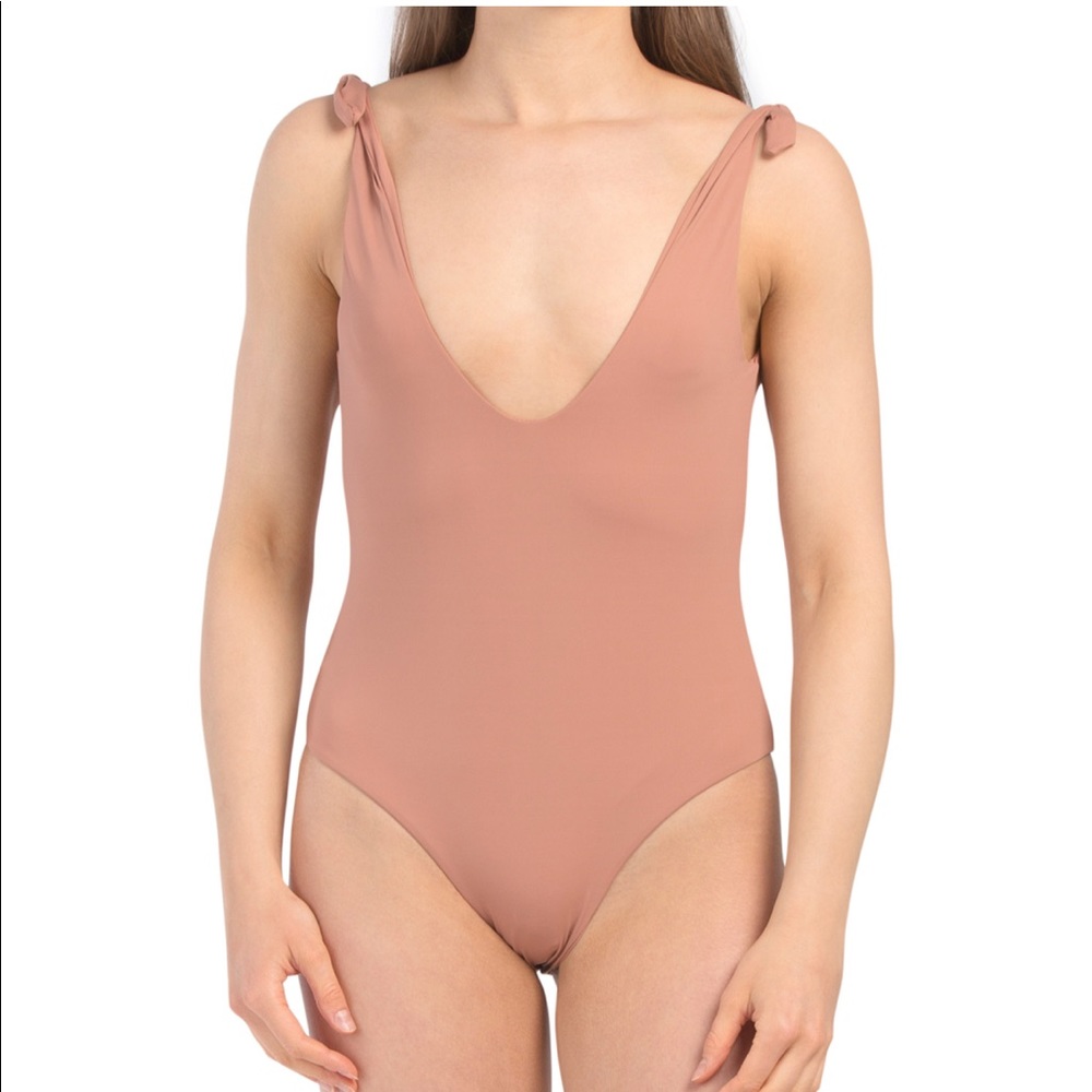 NWOT Dippin Daisys swimsuit